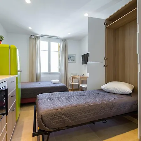 Apartment Palais Saint Pierre